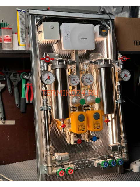 Коллекторный узел в квартиру. Сантехниша "Комфорт 1/2"-5